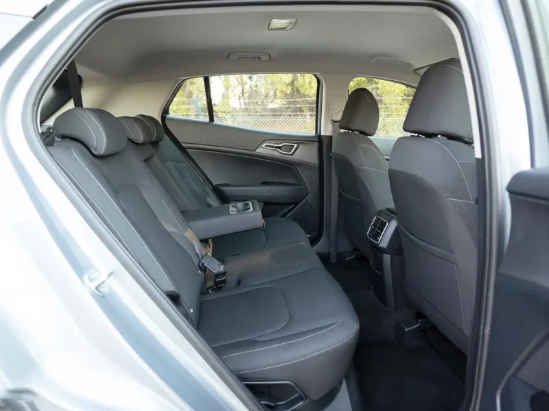 2025 Kia Sportage LX 2.0 Litres 4 Cylinders Petrol Engine Silver Black SUV GCC Specs