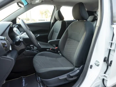 2024 Nissan Kicks SV 1.6 Litres 4 Cylinders Petrol Engine White Grey SUV GCC Specs