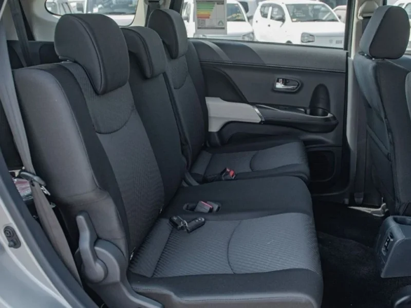 2023 Toyota Rush EX 1.5 Litres 4 Cylinders Petrol Engine Silver Black SUV Automatic
