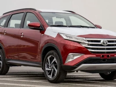 2023 Toyota Rush EX 1.5 Litres 4 Cylinders Petrol Engine Red Black SUV Automatic GCC Specs