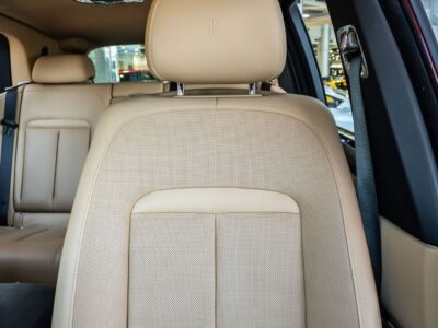 2020 Rolls Royce Cullinan BLACK BADGE KEYVANY 6.75 Litres 12 Cylinders Red Beige SUV