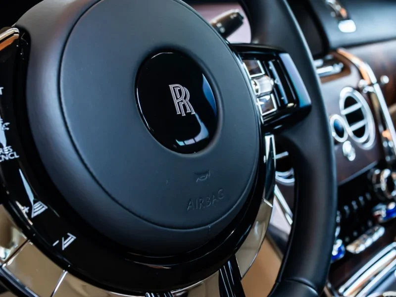 2020 Rolls Royce Cullinan BLACK BADGE KEYVANY 6.75 Litres 12 Cylinders Red Beige SUV