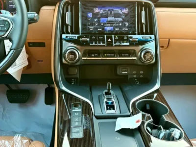 2026 Lexus LX 700h Signature V6 Twin-Turbo Hybrid Engine Black Tan SUV GCC Specs Automatic