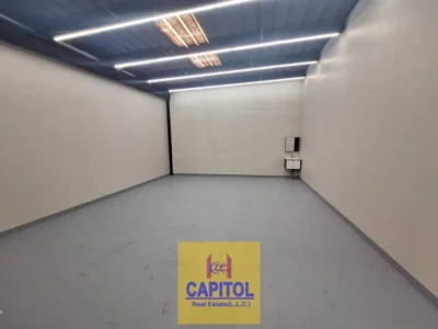 Al Quoz Industrial Area 4 585 Sqft On Mezzanine Floor Available For Storage Purpose