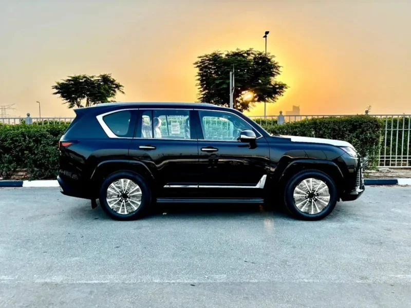 2026 Lexus LX 700h Signature V6 Twin-Turbo Hybrid Engine Black Tan SUV GCC Specs Automatic