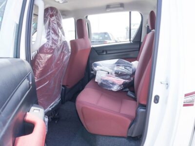2025 Toyota Hilux GLX GL-2 D-4D 2.4L 4 Cylinders Diesel Engine White Burgundy Pickup Truck