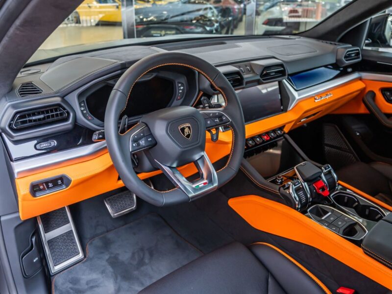 2026 Lamborghini Urus SE 4.0 Litres 8 Cylinders Petrol Engine Black SUV SPECIAL ORDER