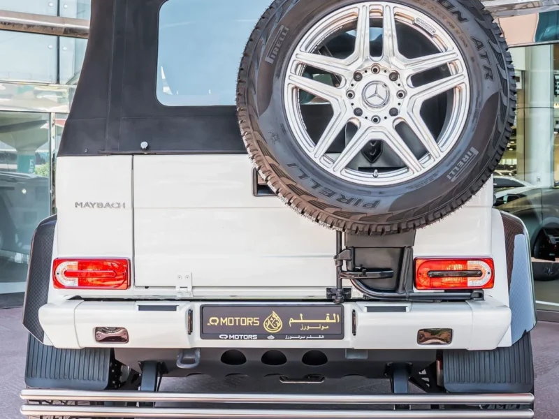 2018 MERCEDES MAYBACH G650 LANDAULET 6 L 12 Cylinders White Red SUV GCC Specs