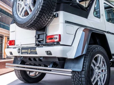 2018 MERCEDES MAYBACH G650 LANDAULET 6 L 12 Cylinders White Red SUV GCC Specs
