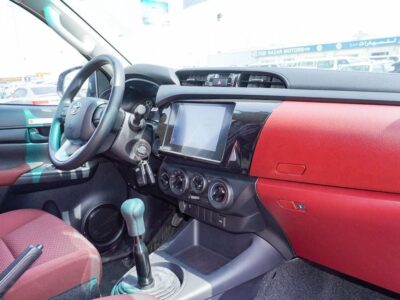 2025 Toyota Hilux GLX GL-2 D-4D 2.4L 4 Cylinders Diesel Engine White Burgundy Pickup Truck