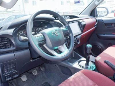 2025 Toyota Hilux GLX GL-2 D-4D 2.4L 4 Cylinders Diesel Engine White Burgundy Pickup Truck