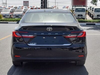 2025 Toyota Camry LE 2.5 Litres 4 Cylinders Petrol Engine Black Beige Sedan GCC Specs