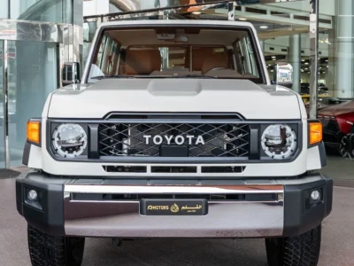 2025 Toyota Land Cruiser 70 LC 78 40TH ANNIVERSARY 4.0L V6 Engine White Tan SUV GCC Specs