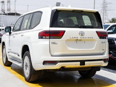 2026 Toyota Land Cruiser GXR 3.5 Litres 6 Cylinders Hybrid Engine White Beige SUV GCC Specs