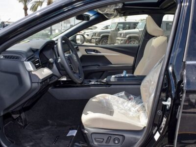 2025 Toyota Camry LE 2.5 Litres 4 Cylinders Petrol Engine Black Beige Sedan GCC Specs