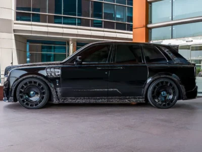 2025 ROLLS ROYCE CULLINAN MANSORY 6.75 Litres 12 Cylinders Petrol Engine Black Blue SUV