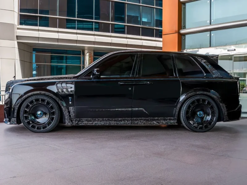 2025 ROLLS ROYCE CULLINAN MANSORY 6.75 Litres 12 Cylinders Petrol Engine Black Blue SUV