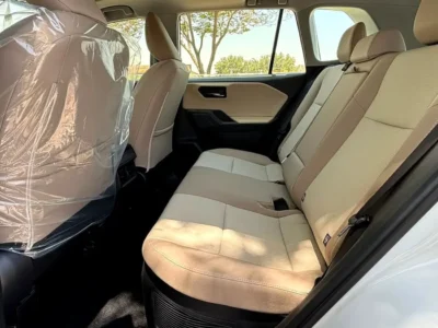 2026 Toyota RAV 4 XLE 2.5 Litres 4 Cylinders Hybrid Engine White Beige SUV GCC Specs