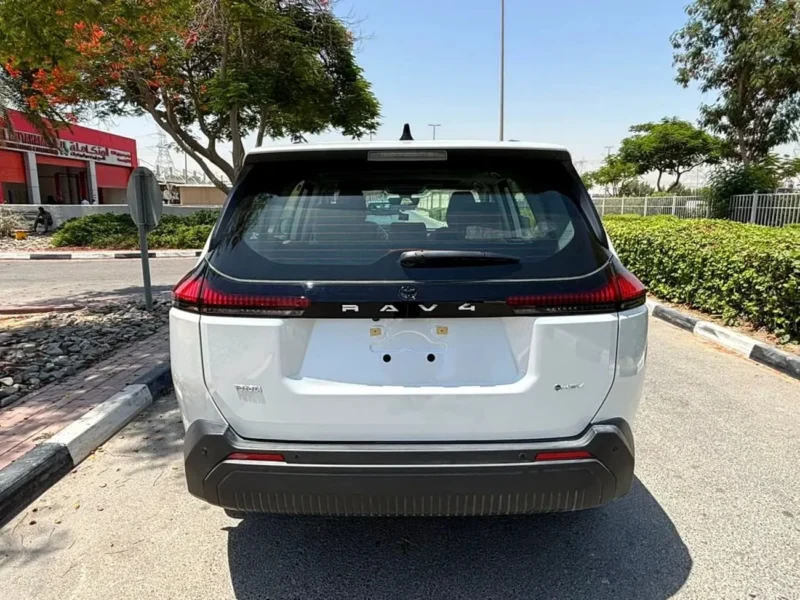 2026 Toyota RAV 4 XLE 2.5 Litres 4 Cylinders Hybrid Engine White Beige SUV GCC Specs
