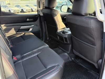 2022 TOYOTA TUNDRA CREWMAX SR5 3.5 Litres V6 Petrol Engine White Black Pickup Truck