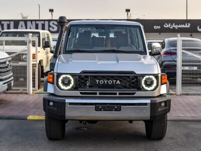 2024 Toyota Land Cruiser 70 HT VXR 4.0 Litres 6 Cylinders Petrol Engine Silver Tan SUV GCC Specs