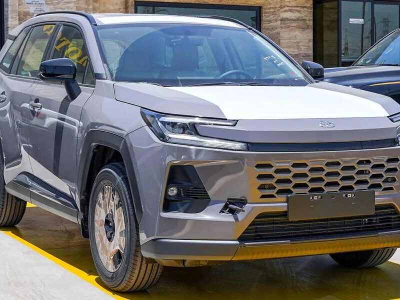 2026 Toyota RAV 4 XLE HYBRID 2.5 Litres 4 Cylinders Hybrid Engine Grey Beige SUV GCC Specs