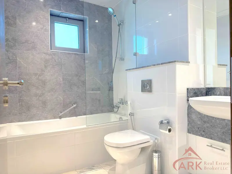 1,511 sqft Amna, Al Habtoor City Marina and Canal Views | Well Maintained