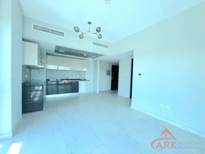 642 sqft MAG 550, MAG 5 Boulevard Pool and City Views | Well Maintained | Great Community