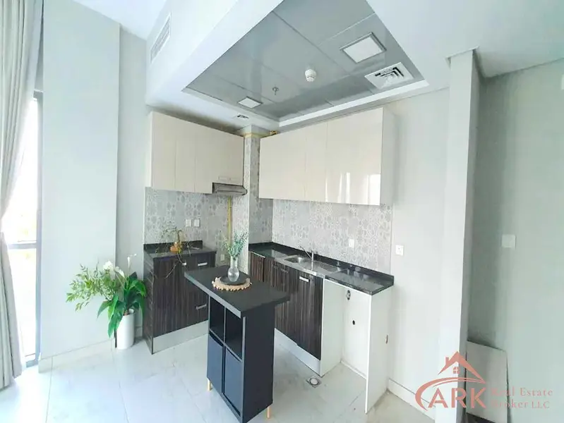 642 sqft MAG 550, MAG 5 Boulevard Pool and City Views | Well Maintained | Great Community