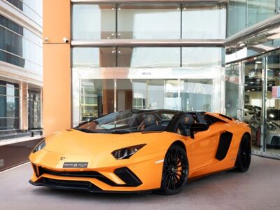 2020 LAMBORGIIHINI AVENTADOR S ROADSER 6.75L 12 Cylinders Orange Black Convertible GCC Specs