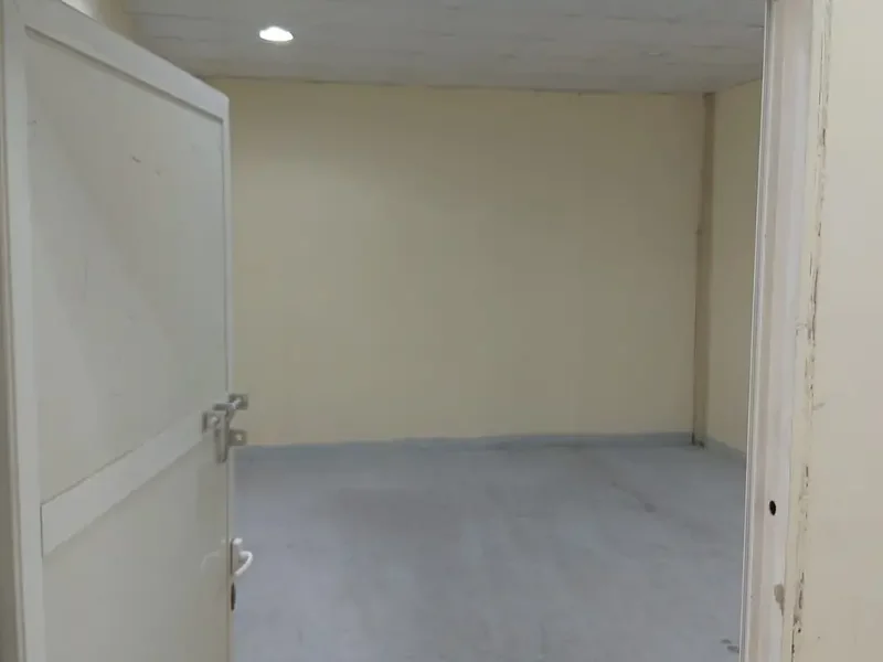 Al Quoz Industrial Area 4 760 SQFT STORAGE WAREHOUSE AVAILABLE FOR RENT IN ALQUOZ 4 (BK)