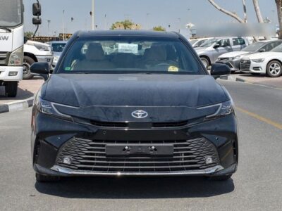 2025 Toyota Camry LE 2.5 Litres 4 Cylinders Petrol Engine Black Beige Sedan GCC Specs