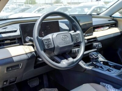 2026 Toyota RAV 4 LE 2.5 Litres 4 Cylinders Hybrid Engine Black Beige SUV GCC Specs