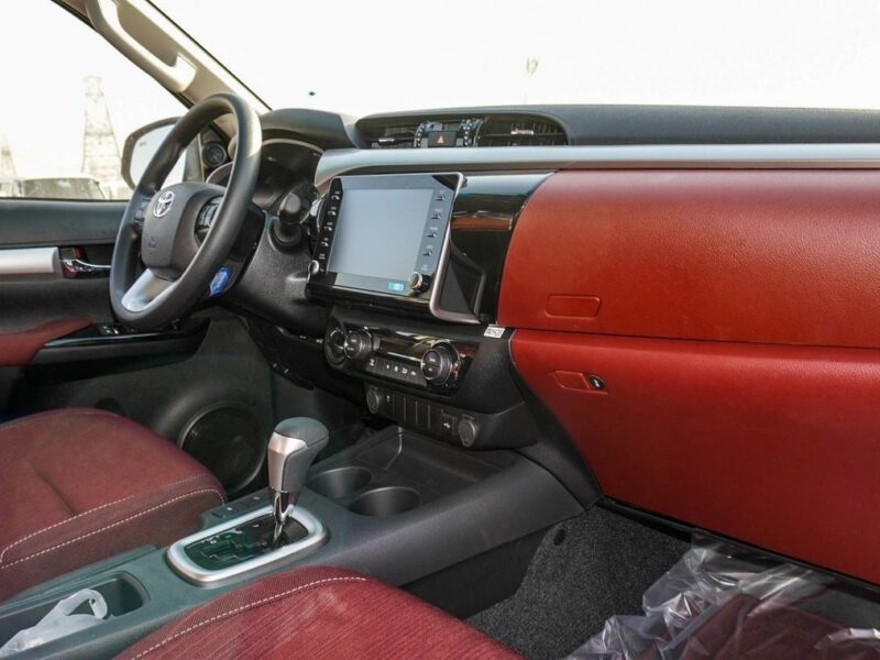 2025 Toyota Hilux GLX-S SR5 2.7 Litres 4 Cylinders Petrol Engine White Burgundy Pickup Truck GCC