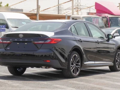 2025 Toyota Camry LE 2.5 Litres 4 Cylinders Hybrid Engine Black Tan Sedan GCC Specs Automatic