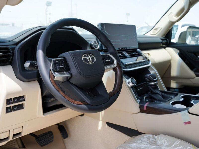 2026 Toyota Land Cruiser GXR 3.5 Litres 6 Cylinders Hybrid Engine White Beige SUV GCC Specs