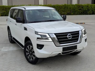 2021 Nissan Patrol 4.0 Litres 6 Cylinders Petrol Engine White Black SUV GCC Specs