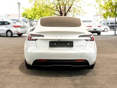 2025 Tesla Model 3 Long Range AWD Electric Vehicle 650+ KM Range White Black Sedan GCC Specs