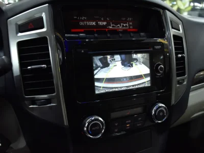 2019 Mitsubishi Pajero GLS 6 Cylinders Petrol Engine White Beige SUV GCC Specs Automatic