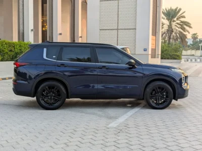 2024 Mitsubishi Outlander Premium 4 Cylinders Petrol Engine Blue Beige SUV GCC Specs