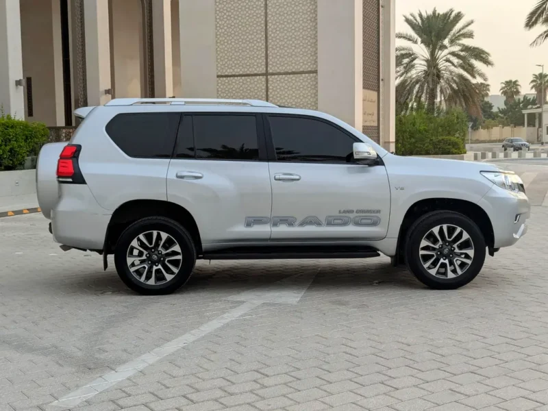 2022 Toyota Prado TXL Top Full Option 4.0 Litres V6 Petrol Engine Silver Beige SUV GCC Specs