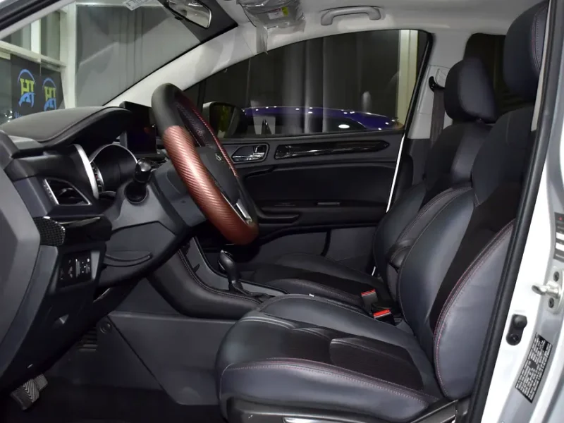2025 JAC S3 Luxury 4 Cylinders Petrol Engine Silver Black Crossover GCC Specs Automatic
