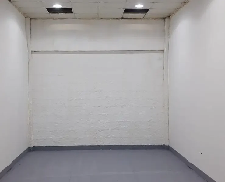 385 sqft CLEAN AND ACCESSIBLE WAREHOUSE WITH SIMPLE LAYOUT AND EASY STORAGE IN AL QUOZ 3