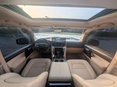 2013 Toyota Land Cruiser VXR 8 Cylinders Petrol Engine Bronze Beige SUV GCC Specs