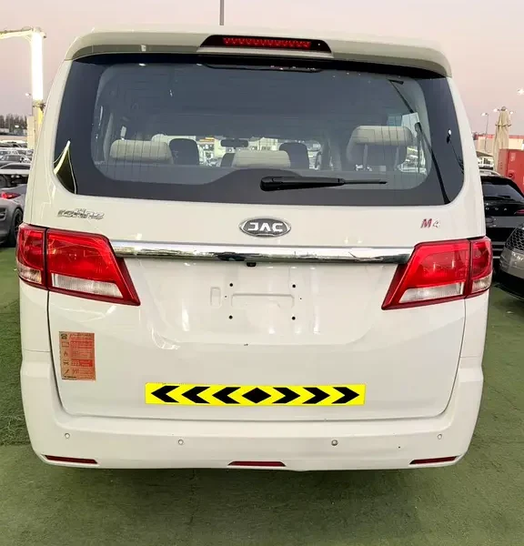 2021 JAC M4 Refine 4 Cylinders Petrol Engine White Grey Van GCC Specs Automatic