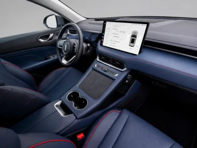 2025 WEY 03 Hi4 Long Range Edition 4 Cylinders Plug-in Hybrid Engine White Black SUV GCC Specs