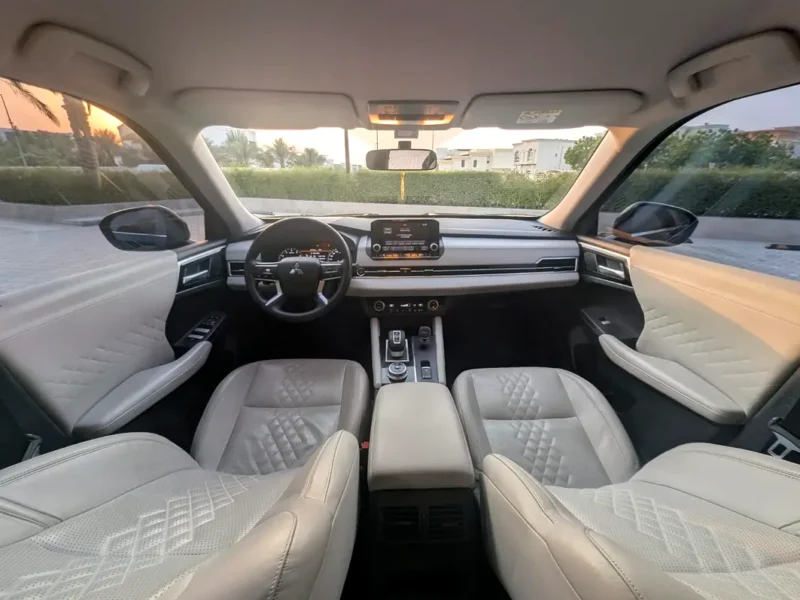 2024 Mitsubishi Outlander Premium 4 Cylinders Petrol Engine Blue Beige SUV GCC Specs