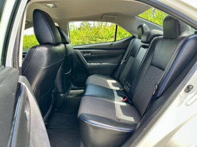 2017 Toyota Corolla SE 1.8 Litres V4 Petrol Engine White Grey Sedan American Specs