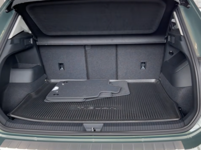 2026 Volkswagen Tiguan 2.0-liter Turbocharged 4-cylinder Petrol Engine Green Black SUV