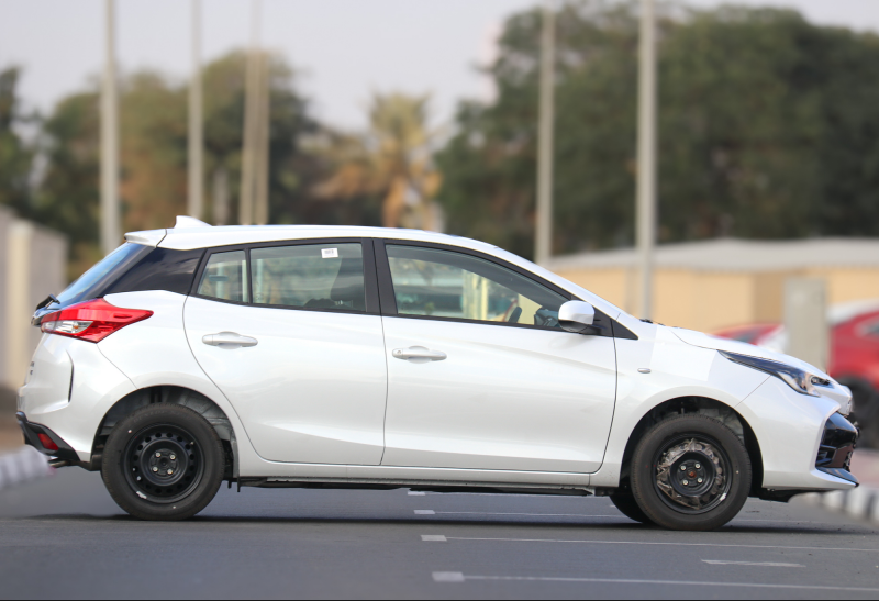 2026 TOYOTA YARIS 1.3 Litres 4-Cylinder DOHC Petrol Engine White Beige Sedan GCC Specs